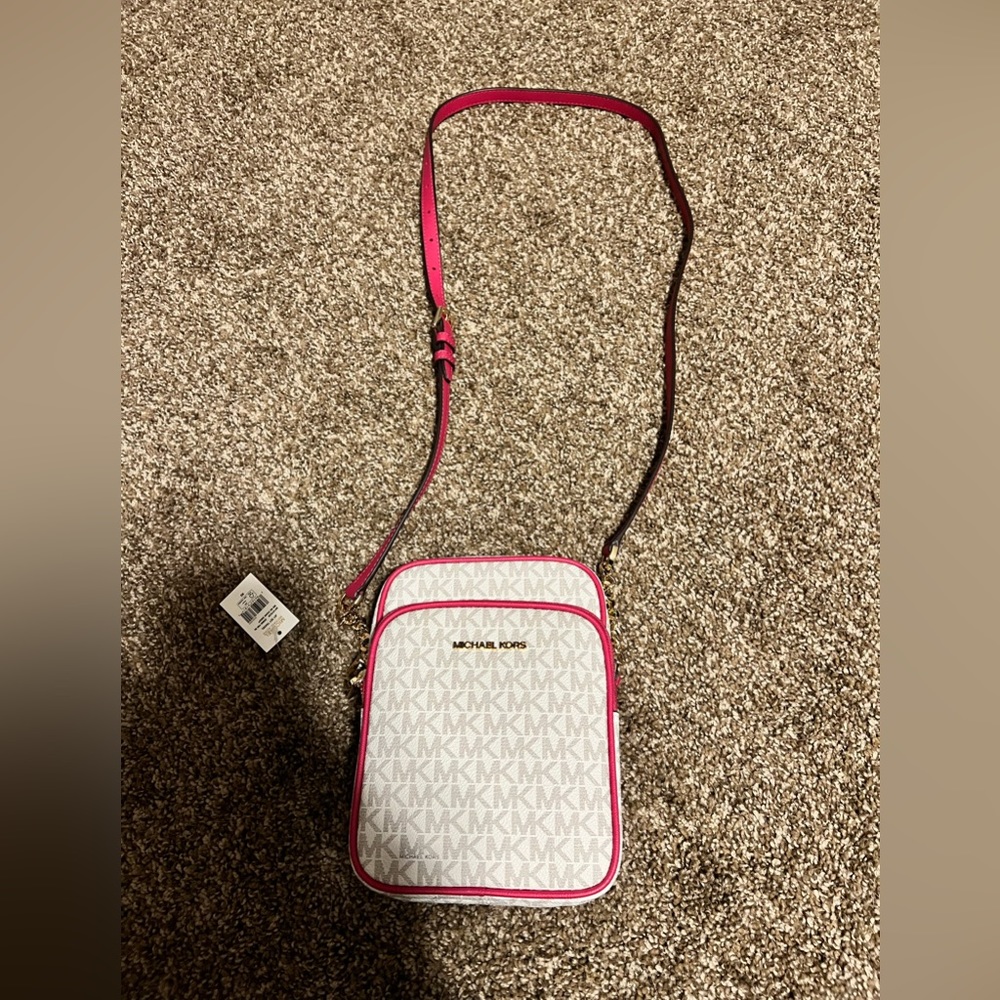 Michael Kors Jet Set Travel Crossbody